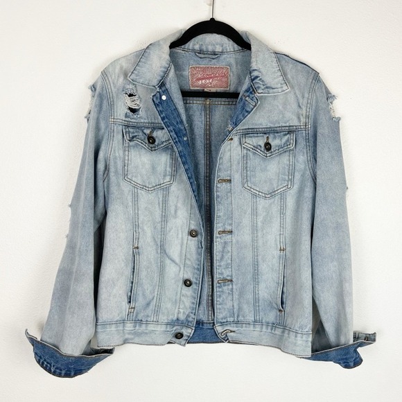 Jean Jacket Womens Brooklyn Cloth Distressed Denim Small Grunge Boho Westerncore - Picture 2 of 9